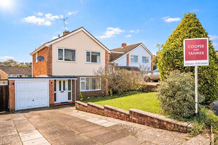 3 Bedroom Detached House For Sale In Leys Lane, Frome, BA11