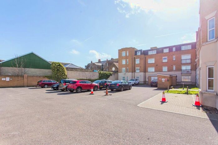 2 Bedroom Flat To Rent In Zion Place, Margate, CT9