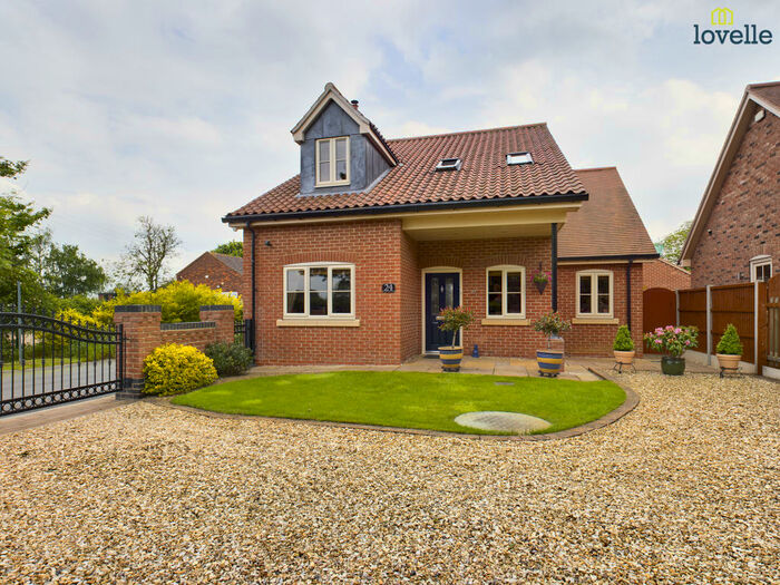 3 Bedroom Detached House For Sale In Tillbridge Road, Sturton By Stow, LN1