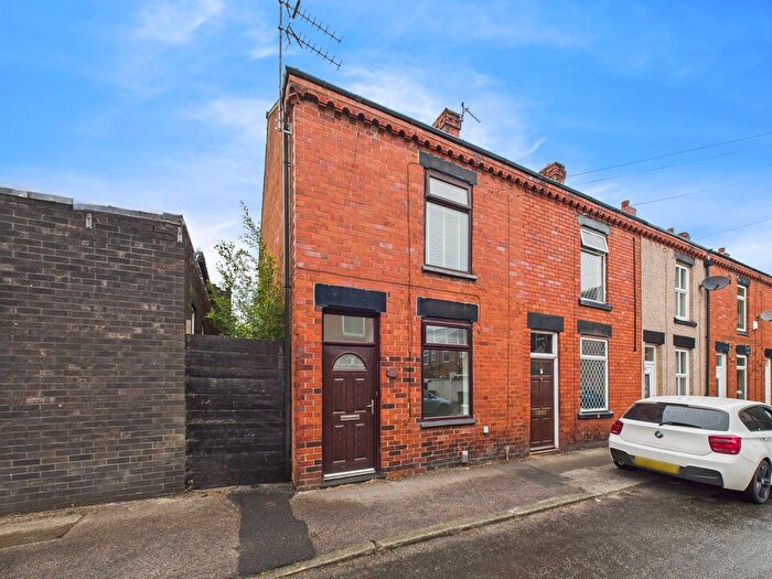 2 Bedroom End Of Terrace House To Rent In Johnson Street, Tyldesley, M29