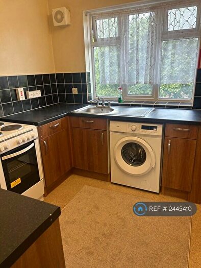 3 Bedroom Flat To Rent In Longhayes Court, Romford, RM6