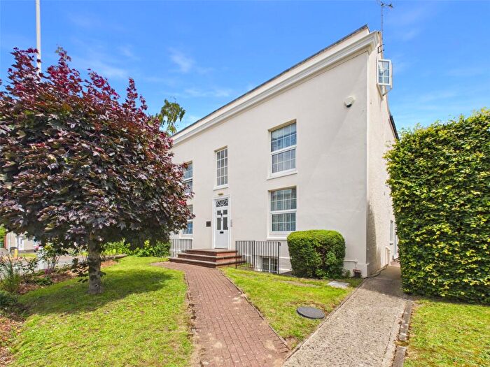 1 Bedroom Apartment To Rent In Kingsholm Road, Gloucester, Gloucestershire, GL1