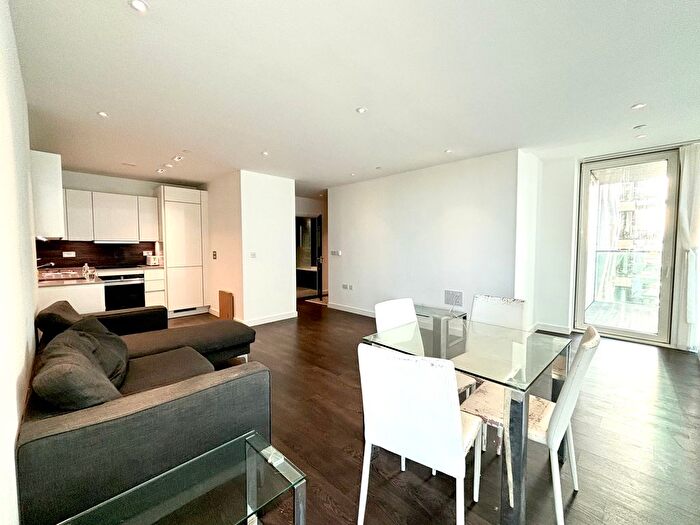 1 Bedroom Flat To Rent In Devan Grove, London, N4