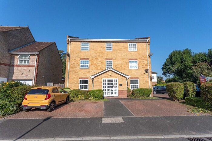2 Bedroom Flat To Rent In Drew Lane, Deal, Kent, CT14