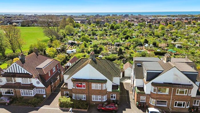 4 Bedroom Semi-Detached House For Sale In Nevill Avenue, Hove, BN3
