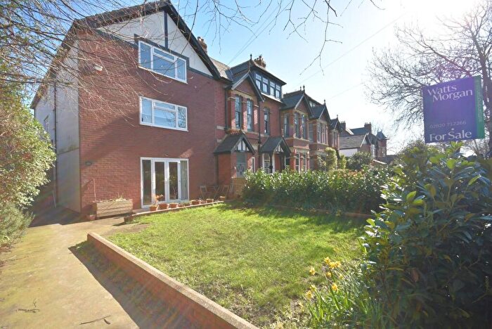 2 Bedroom Flat For Sale In B Victoria Road, Penarth, CF64