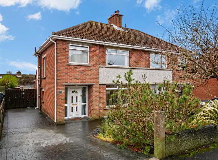 3 Bedroom Semi-Detached House For Sale In Cotswold Avenue, Belfast, BT8