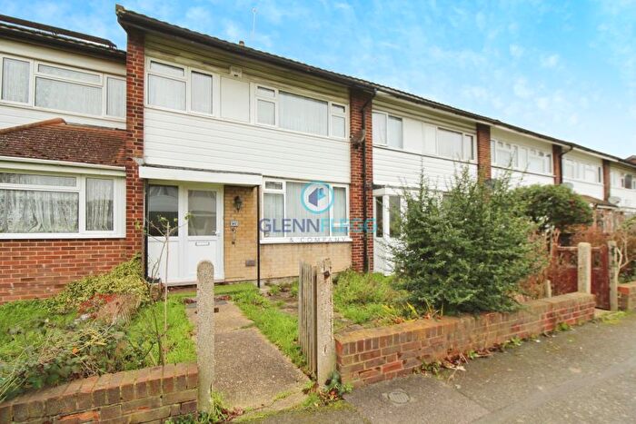 2 Bedroom Terraced House To Rent In Humber Way, Langley, SL3