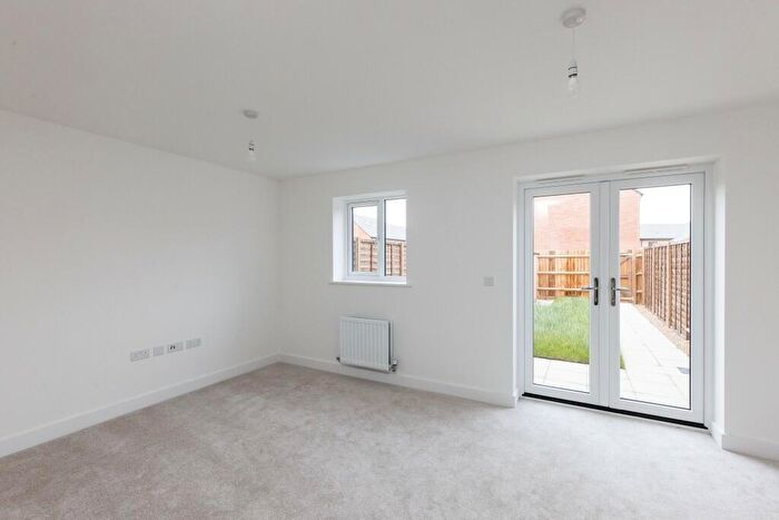 4 Bedroom Semi-Detached House To Rent In Leaf Living At Buckler's Park, Crowthorne, Berkshire, RG45