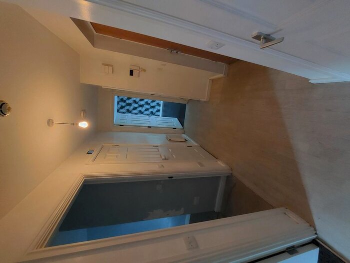 2 Bedroom Flat To Rent In Hanover Mount, Leeds, LS3