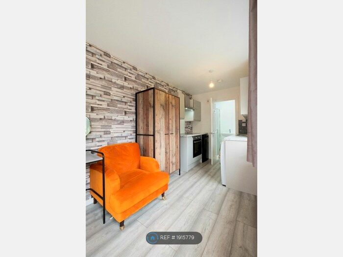 Studio To Rent In Bourne Road, Cambridge, CB4