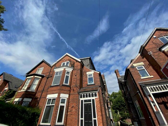 2 Bedroom Flat To Rent In Ellesmere Road, Chorlton, M21
