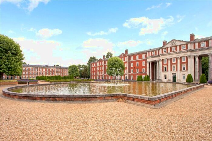 4 Bedroom Terraced House To Rent In Peninsula Square, Winchester, Hampshire, SO23