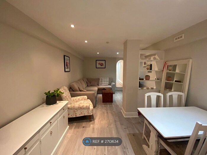 1 Bedroom Flat To Rent In Coborn Road, London, E3