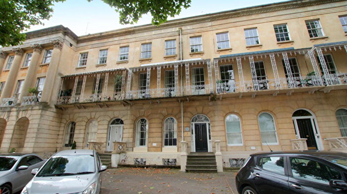2 Bedroom Apartment To Rent In Queens Parade, Cheltenham, GL50
