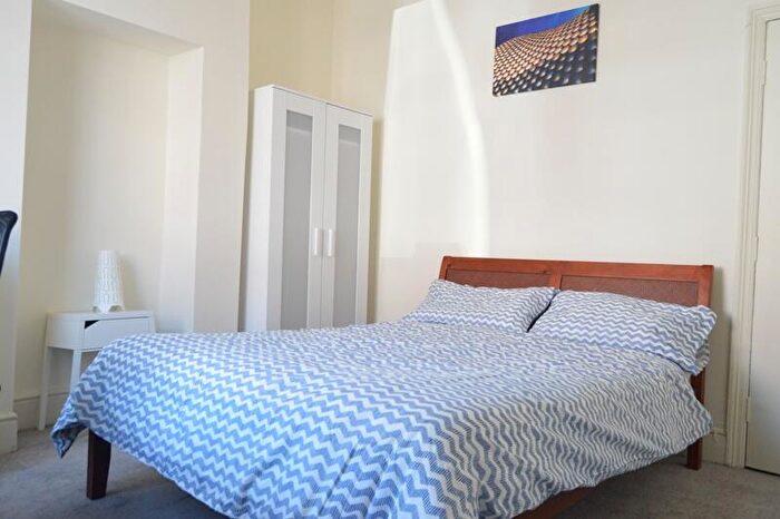 3 Bedroom Terraced House To Rent In Thornton Road, Stoke-on-Trent, ST4