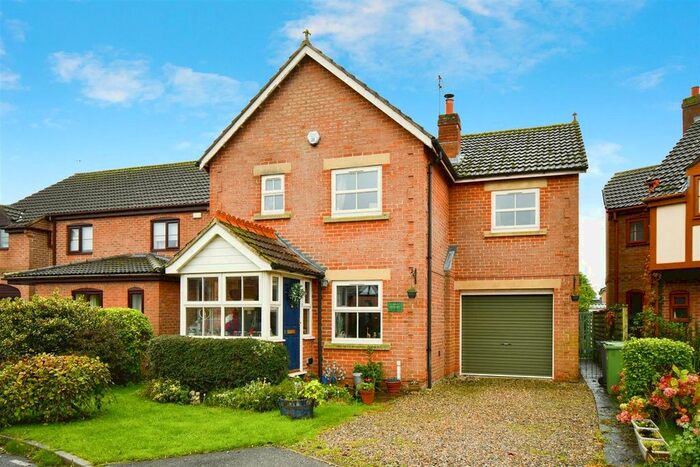 4 Bedroom Detached House For Sale In Sawyers Walk, Dunnington, York, YO19