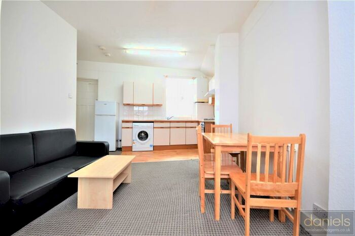 1 Bedroom Flat To Rent In Neasden Lane, London, NW10