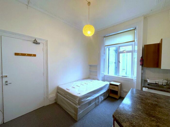 Studio To Rent In Flat, Balcombe Street[Raised-Ground Floor Flat]MaryleboneLondon, NW1