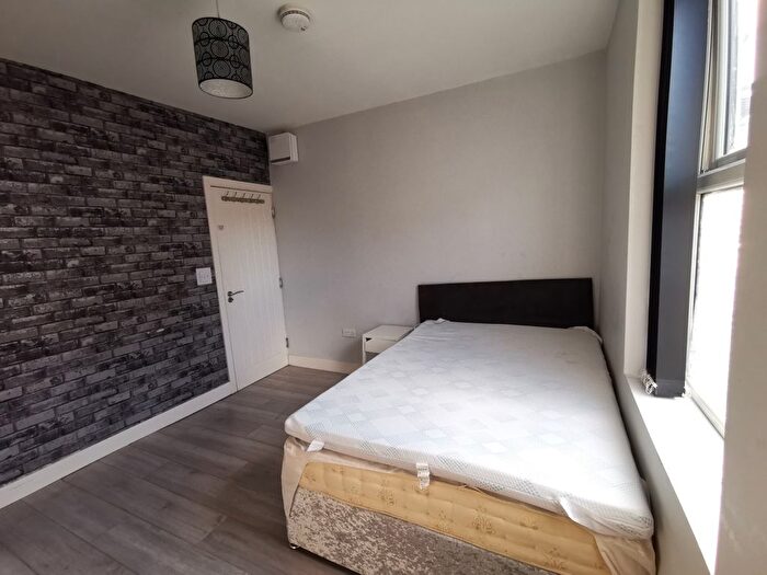 1 Bedroom End Of Terrace House To Rent In Ashburnham Road, Luton, Bedfordshire, LU1