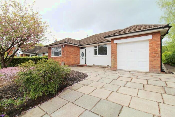 3 Bedroom Detached Bungalow To Rent In Green Croft, Romiley, Stockport, SK6