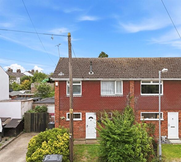 3 Bedroom Semi-Detached House For Sale In St Johns Close, Great Wakering, Essex, SS3