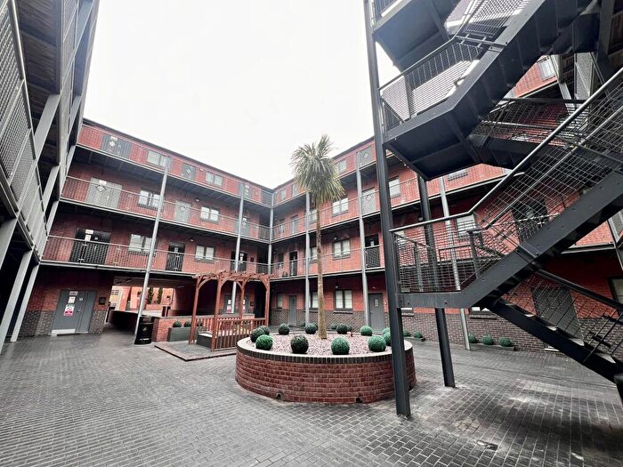 2 Bedroom Apartment To Rent In Mint Drive, Birmingham, B18