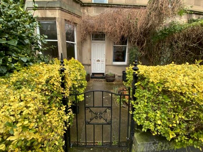 2 Bedroom Flat To Rent In Spottiswoode Street, Edinburgh, EH9