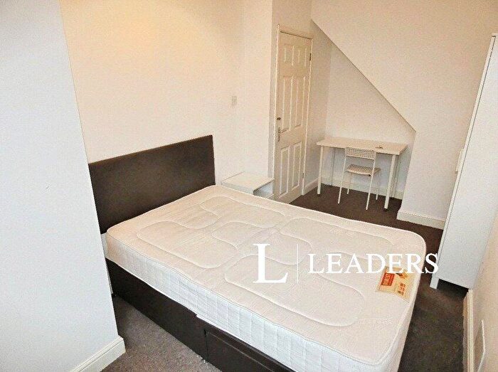 1 Bedroom Terraced House To Rent In Fletcher Road, Stoke-on-Trent, ST4