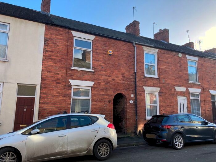 2 Bedroom Terraced House To Rent In College Street, Grantham, NG31