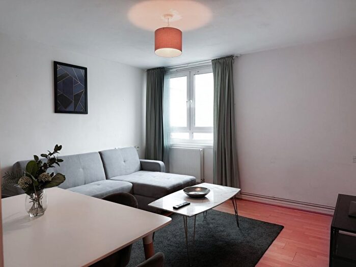 1 Bedroom Flat To Rent In Elkington Point, Lollard Street, London, SE11