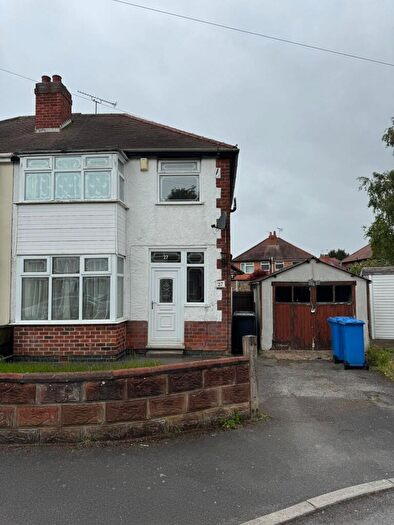 3 Bedroom Semi-Detached House To Rent In Brackens Avenue, Derby, Derbyshire, DE24