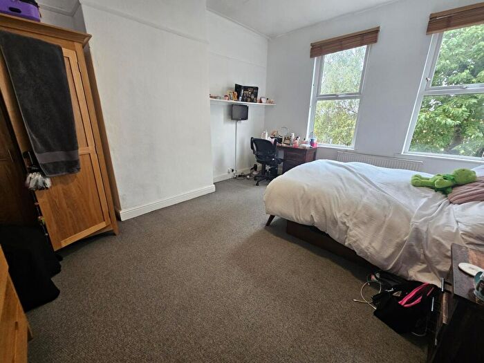 6 Bedroom House To Rent In Consort Street, Leeds, LS3