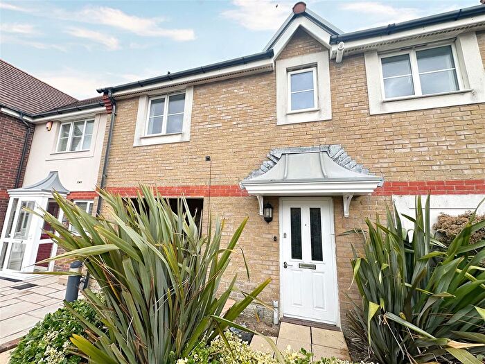 2 Bedroom Flat To Rent In Grenada Close, Eastbourne, BN23