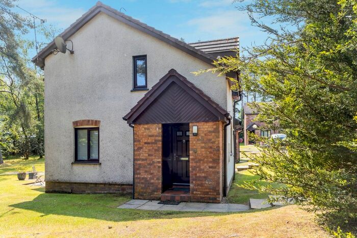 1 Bedroom End Of Terrace House For Sale In Dunbar Court, Auchterarder, Perthshire, PH3