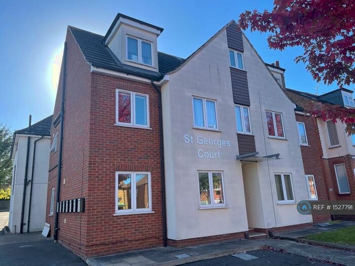 1 Bedroom Flat To Rent In St. Georges Court, Westcliff-On-Sea, SS0