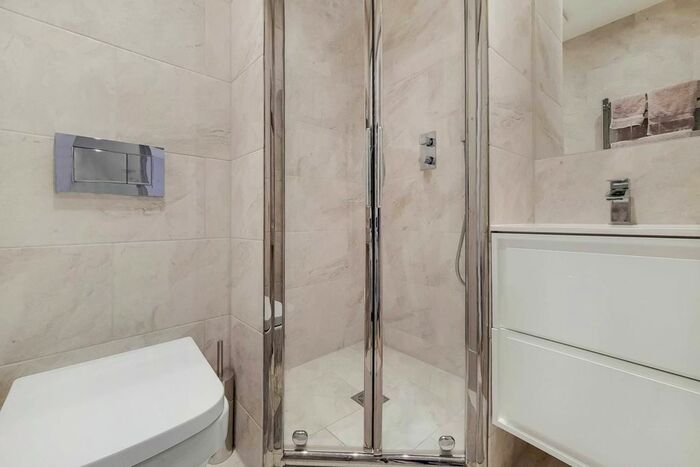 1 Bedroom Flat To Rent In Chiltern Street, Marylebone, London, W1U