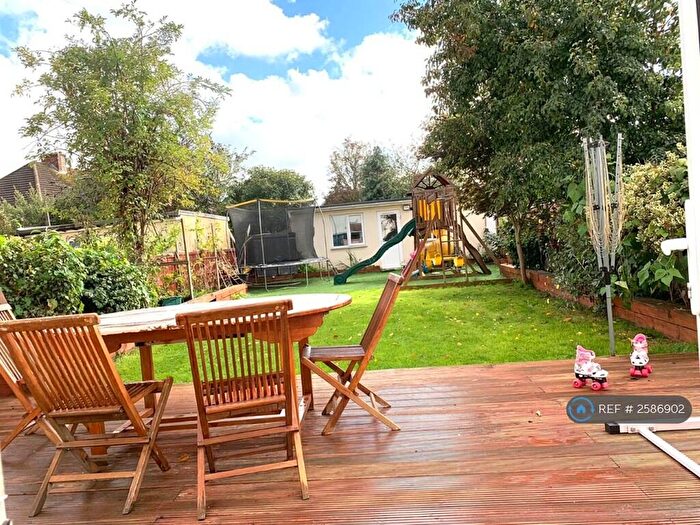 4 Bedroom Semi-Detached House To Rent In Faraday Road, Welling, DA16