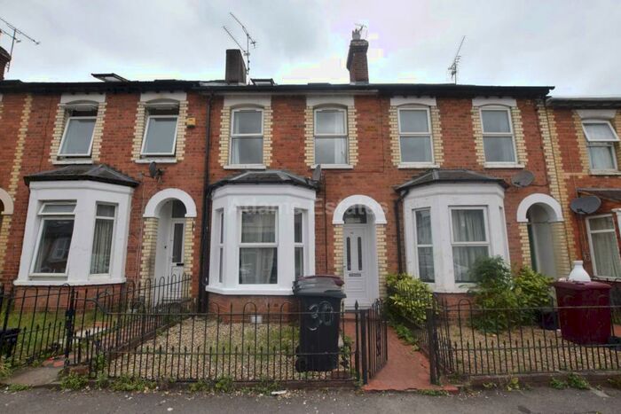 6 Bedroom Terraced House To Rent In Blenheim Road, Reading, RG1