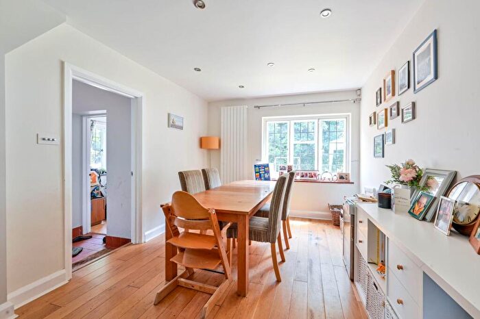 5 Bedroom Detached House To Rent In Conford Drive, Shalford, Guildford, GU4