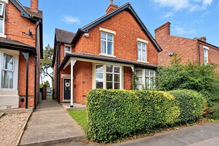 3 Bedroom Semi-Detached House For Sale In Elm Avenue, Long Eaton, NG10