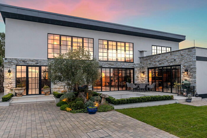 3 Bedroom Detached House For Sale In Glen Road, Mannamead, Plymouth, PL3