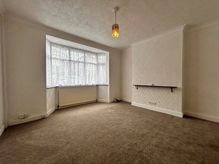 3 Bedroom House To Rent In Bodnant Avenue, Leicester, LE5