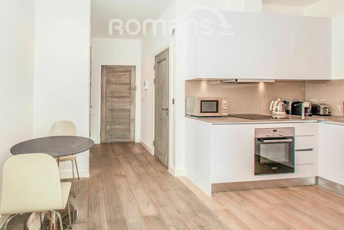 1 Bedroom Flat To Rent In Bath Road, Slough, SL1