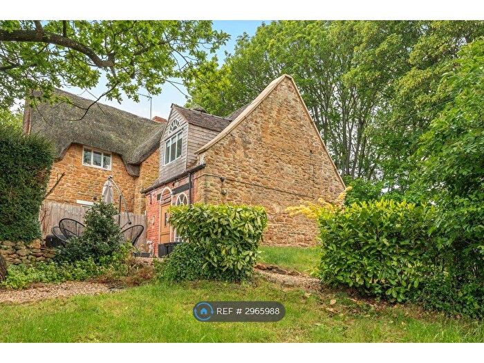 1 Bedroom Detached House To Rent In Back Hill, Banbury, OX17