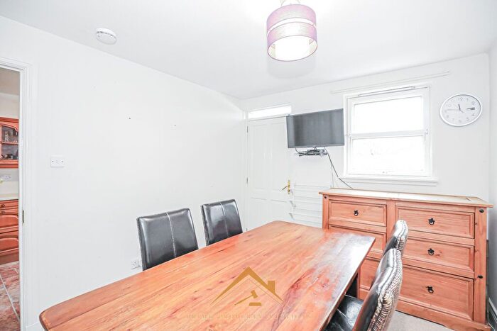 4 Bedroom Terraced House For Sale In The Orchard, Spital Walk, Aberdeen, AB24