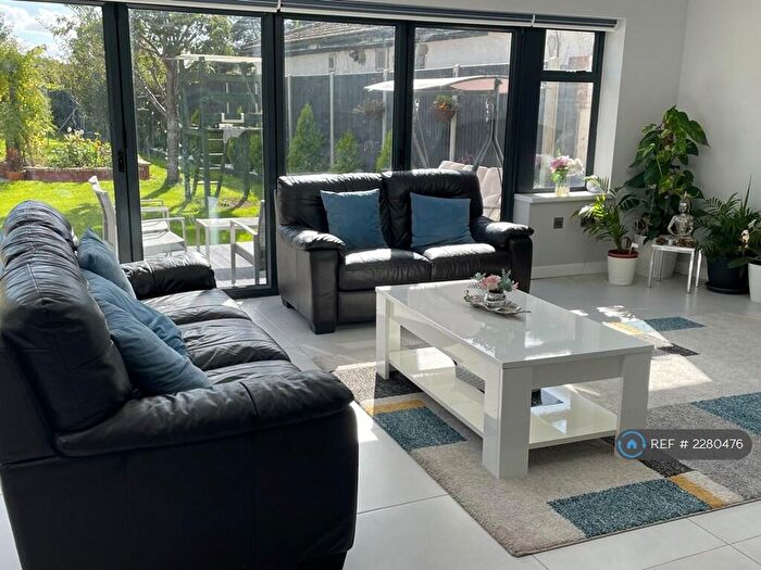 1 Bedroom Flat To Rent In Bath Road, Taplow, Maidenhead, SL6