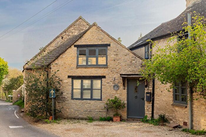 3 Bedroom Cottage For Sale In The Walk, Islip, OX5