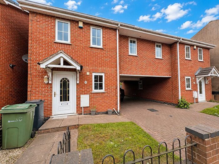 3 Bedroom Property To Rent In Old Birchills, Walsall, WS2