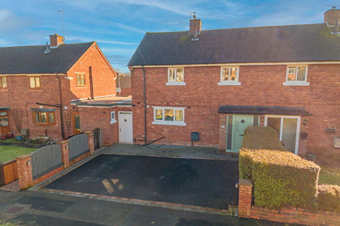 3 Bedroom Semi Detached House For Sale In Foxlydiate Crescent, Redditch, B97